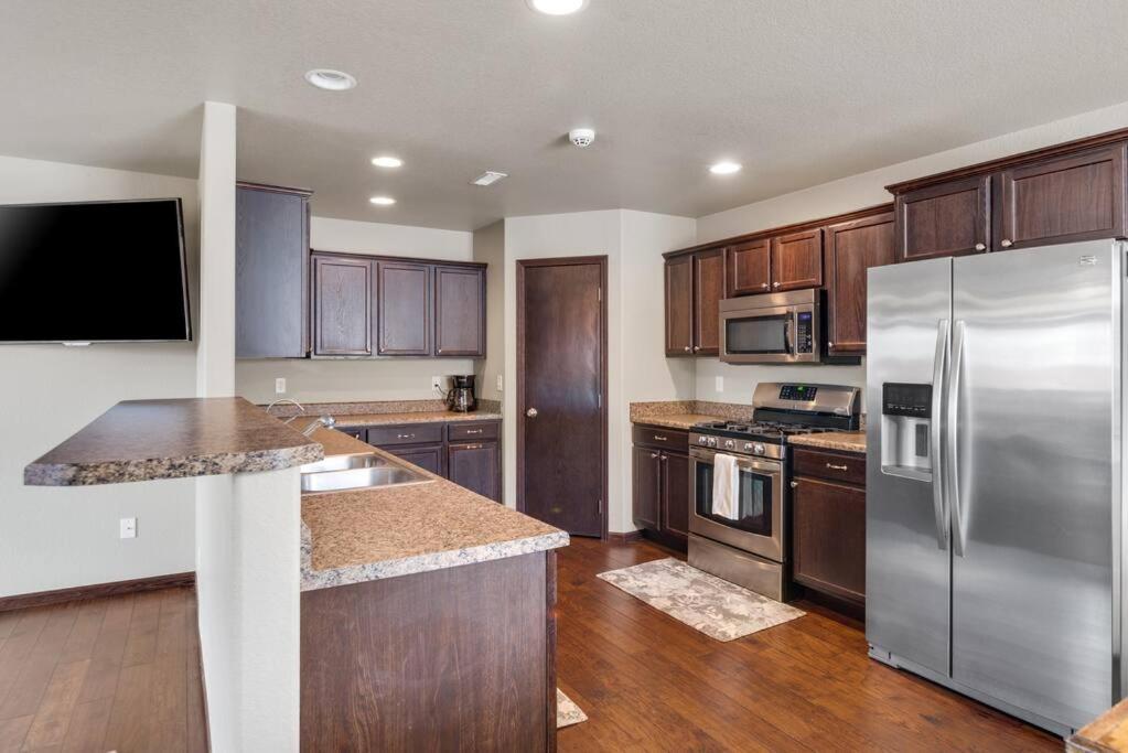 Large Home In The Most Convenient Location Rapid City Exterior photo