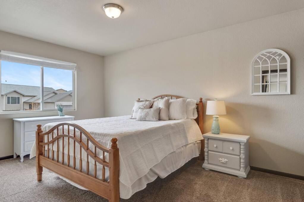 Large Home In The Most Convenient Location Rapid City Exterior photo